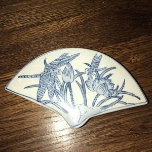 Fan shaped gray/blue dragonfly/flower jewelry box